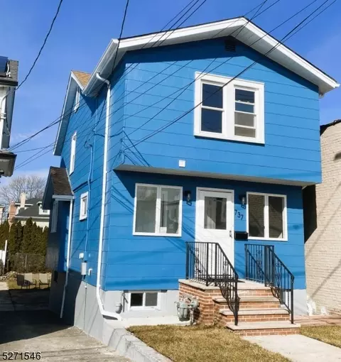737 Humboldt St, Secaucus, NJ 07094
