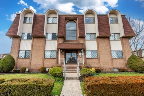 1150 W St George Ave #C42, Rahway, NJ 07065