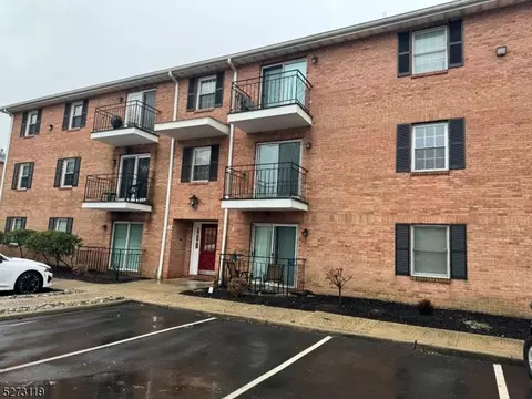 42 John St #2C, Bloomfield, NJ 07003