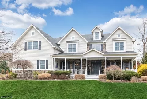 4 Nadler Ct, Allendale, NJ 07401