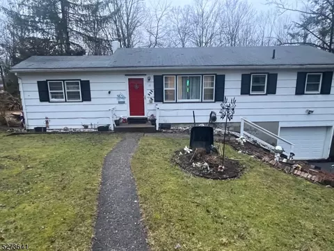 19 High Point Ter, Sussex, NJ 07461