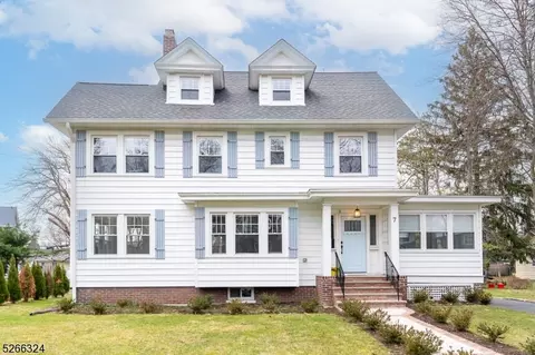 7 Fielding Ct, South Orange, NJ 07079