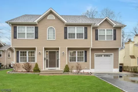 28 Longview Ave, Parsippany-troy Hills Twp, NJ 07034