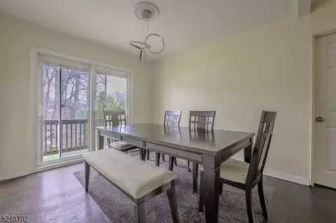 57 Independence Dr, Roselle, NJ 07203 photo 6