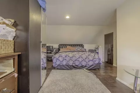 57 Independence Dr, Roselle, NJ 07203 photo 13