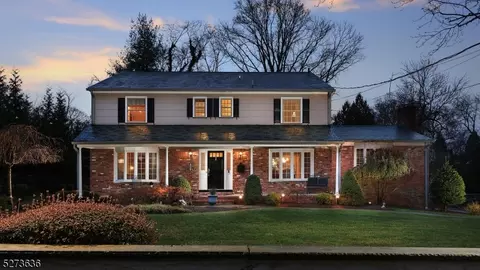 523 Wychwood Rd, Westfield, NJ 07090