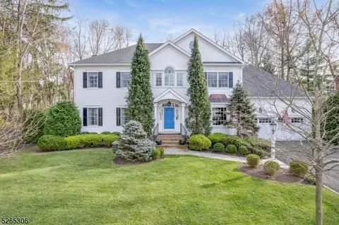 9 Gates Ave, Chatham Twp, NJ 07928