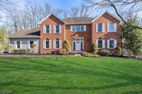9 Shirewood Dr, Scotch Plains, NJ 07076
