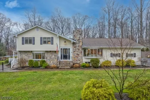 326 Lafayette Ave, Chatham Twp, NJ 07928