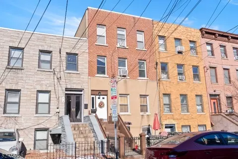 216 5th St, Jersey City, NJ 07302