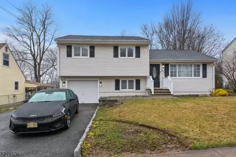 99 Richard St, Dover, NJ 07801