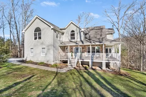 4 The Trl, Hackettstown, NJ 07840