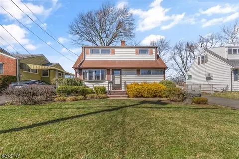 39 Ovington Ave, Edison, NJ 08817