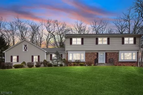 1056 Tall Oaks Dr, Bridgewater, NJ 08807