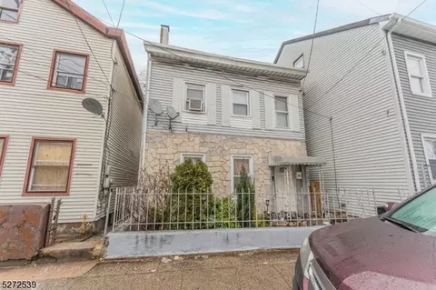 148 E Main St, Paterson, NJ 07522