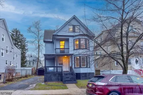 14-16 Ricord St, Newark, NJ 07106