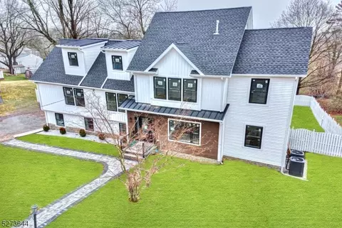 55 Hillside Ave, Livingston, NJ 07039