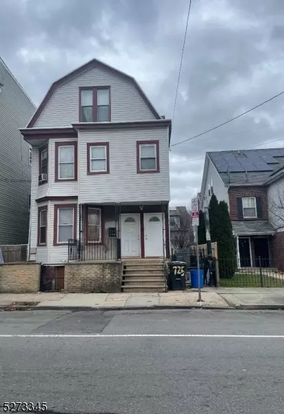 633 S 19th St, Newark, NJ 07103
