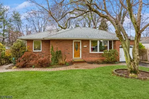 14 Normandy Rd, Woodbridge Twp, NJ 07067