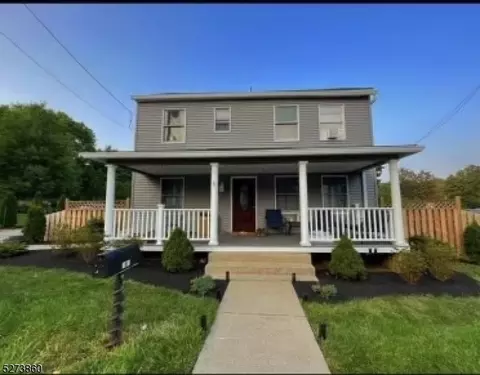 377 Old Main St, Franklin Twp, NJ 08802