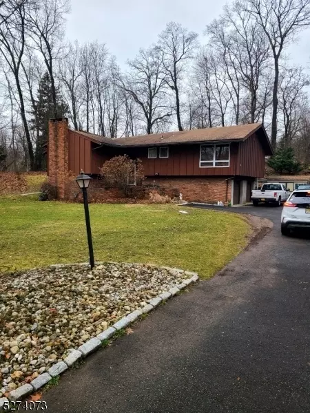 455 Lebanon St, Wyckoff, NJ 07481