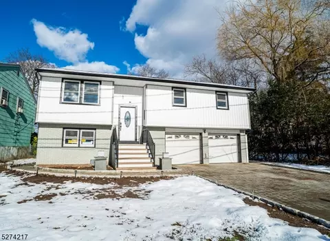 724 Joralemon St, Belleville, NJ 07109