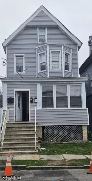 30 Augusta St, Irvington, NJ 07111