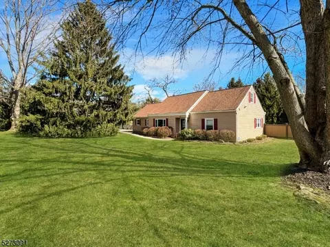 101 Roberts Pl, Greenwich Twp, NJ 08886