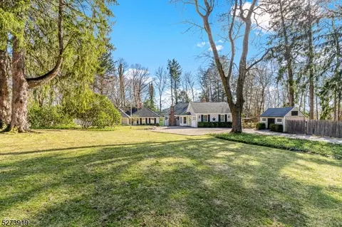4 Prospect St, Mendham, NJ 07945