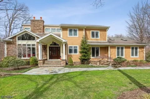 14 Sugar Hill Rd, Kinnelon, NJ 07405