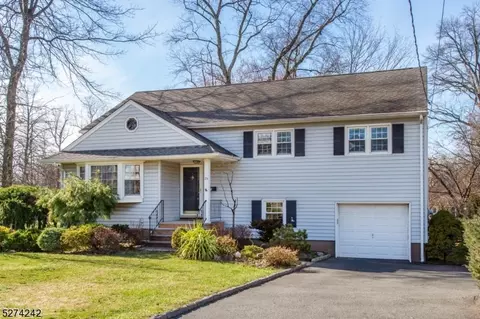 23 Lougheed Ave, West Caldwell, NJ 07006
