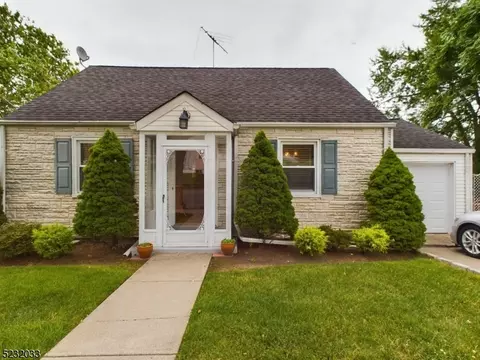 149 Elmwood Dr, Clifton, NJ 07013