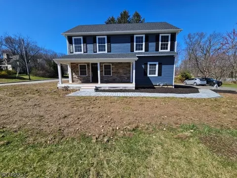 141 Reynolds Ave, Hanover, NJ 07981