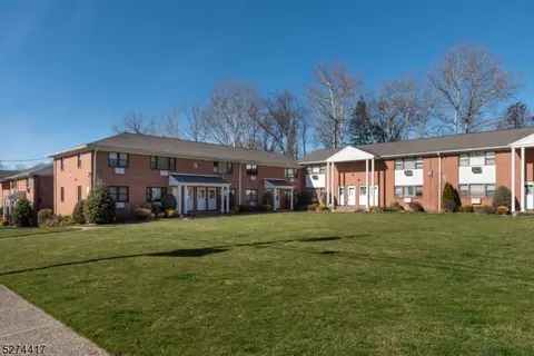 15 Colonial Dr # D, Little Falls, NJ 07424