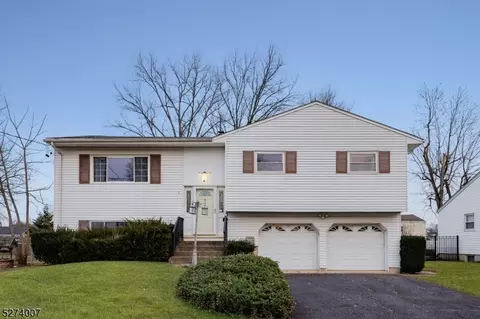 4 E Cadillac Dr, Somerville, NJ 08876