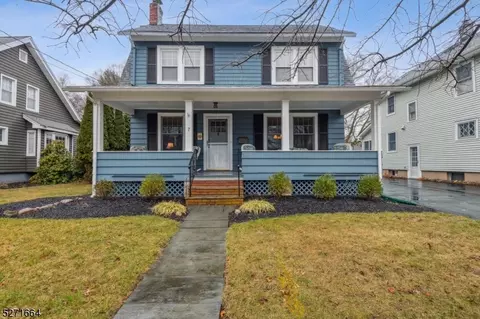 7 Mayfair Rd, Morris Plains, NJ 07950