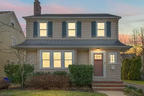 33 Lowell Ter, Bloomfield, NJ 07003