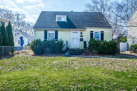 607 New Durham Rd, Metuchen, NJ 08840