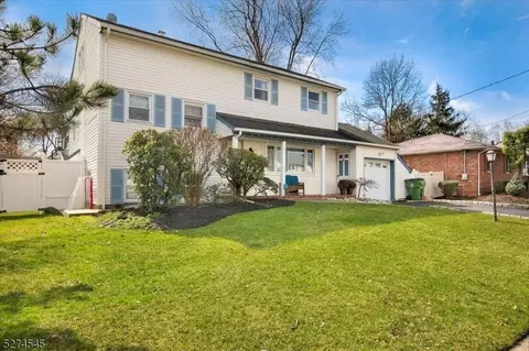 5 Whitehall Ave, Edison, NJ 08820