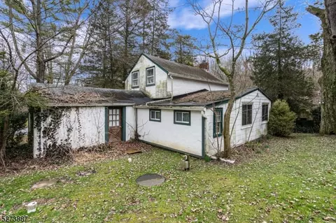 326 Willow Grove Rd, Franklin Twp, NJ 08886