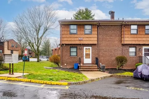 913 Renate Dr #1, Hillsborough, NJ 08844