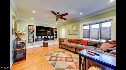 314 Walnut St, Middlesex, NJ 08846 photo 8