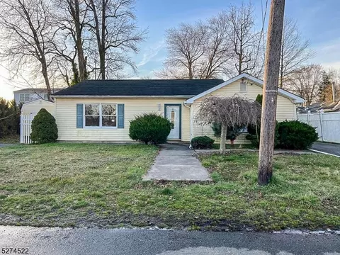 183 Greenwood Dr, Keyport, NJ 07735