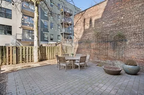 114 Jackson St #1, Hoboken, NJ 07030