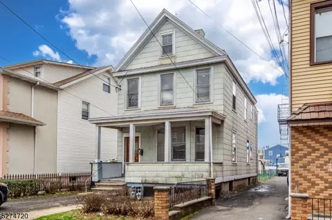 820 Jackson Ave, Elizabeth, NJ 07201