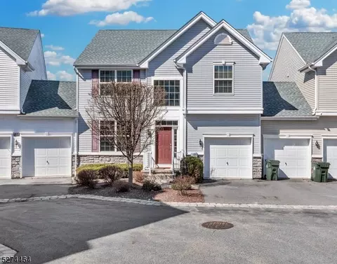 156 Sowers Dr, Hackettstown, NJ 07840
