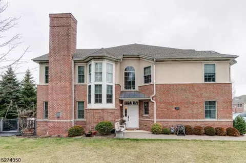 25 Cedar Gate Dr, Livingston, NJ 07039