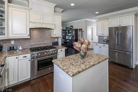Kitchen - 196 Sunset Rd, Montgomery, NJ 08558 photo 5 of 5