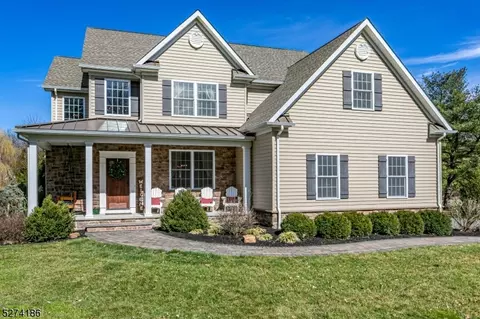 196 Sunset Rd, Montgomery, NJ 08558