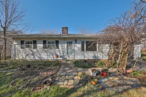 304 Brakeley Ave, Phillipsburg, NJ 08865